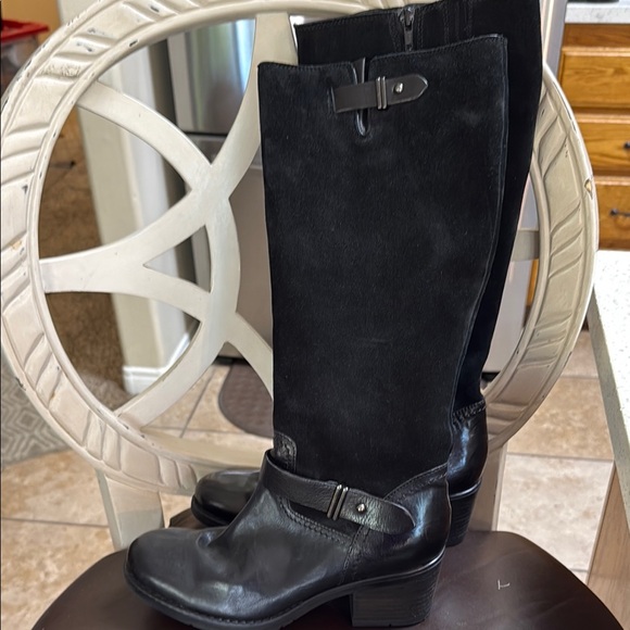 Clarks Sleek Black Over the Knee Boots - Picture 1 of 8
